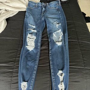 NEW AMERICAN EAGLE JEANS SIZE 4
